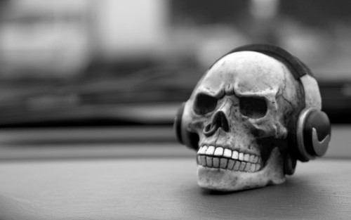 headphones dark horror skull bw black white 1920x1200